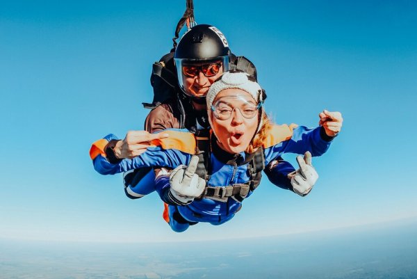 Жизнь на парашюте