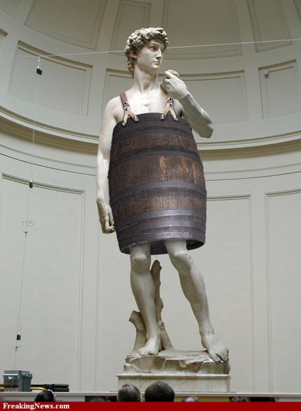 Греческие статуи толстые