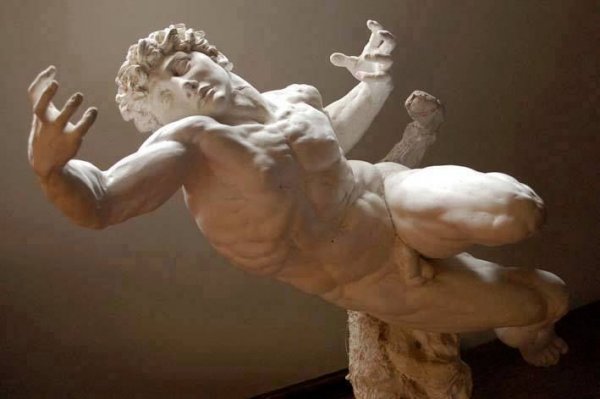 Аполлон скульптура Микеланджело