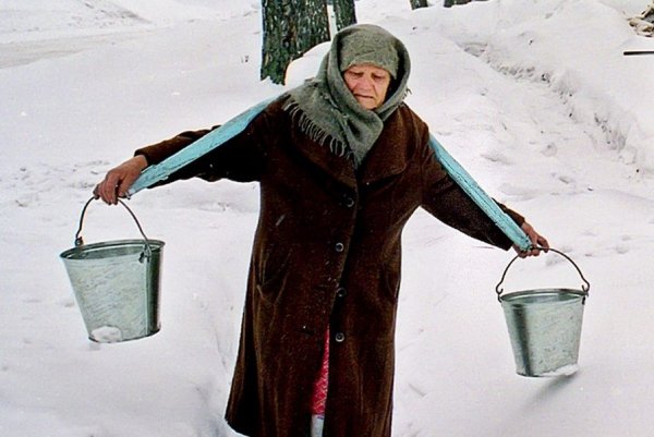 Бабка с карамыслами