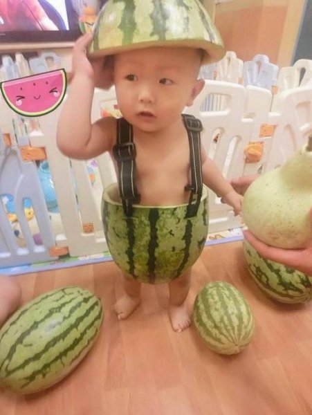 Шлем из арбуза