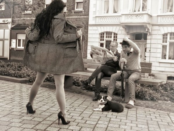 Девушки прикалываются