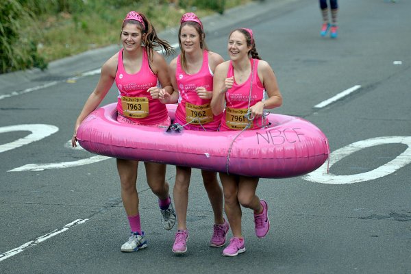 Смешные девки