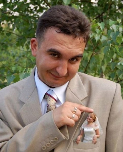 Жених на ладошке