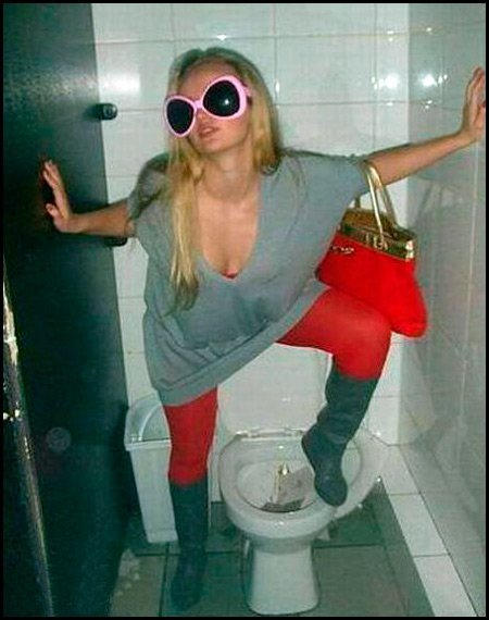 Королева на унитазе