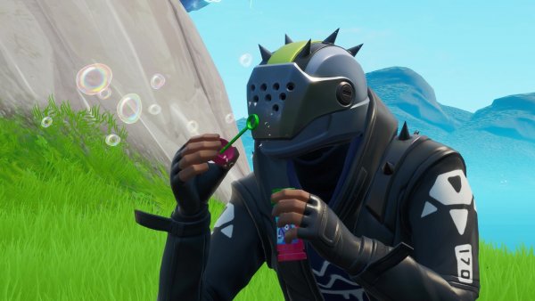 Fortnite гонщик