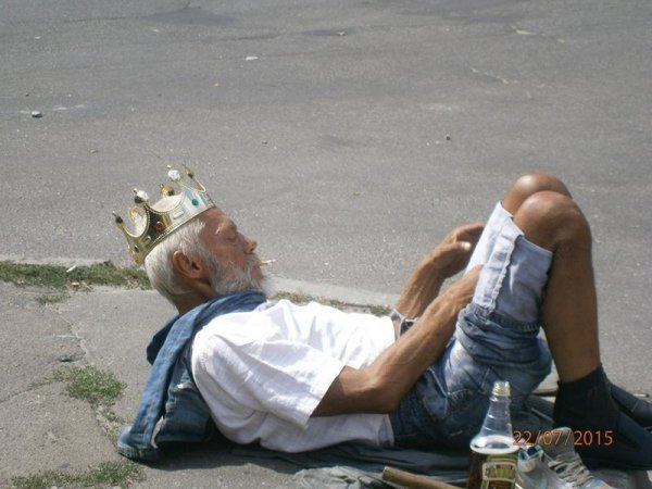 Бомж Саша