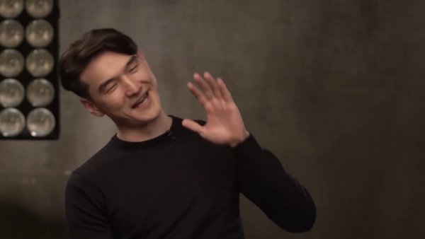 Нурлан Сабуров но тупая