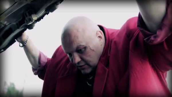 Стас Барецкий могильщик