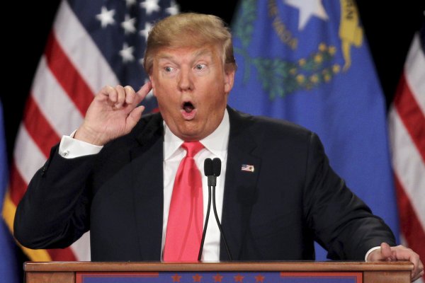 Дональд Трамп с автозагаром