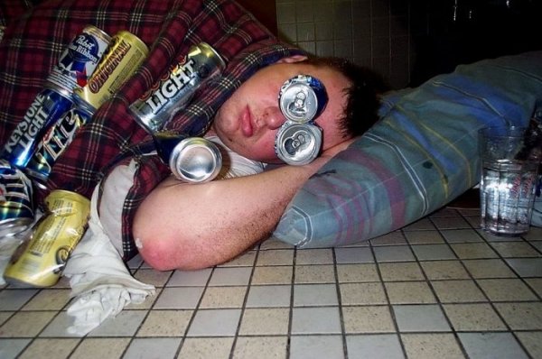 Угарные картинки про пьяных людей (50 фото)