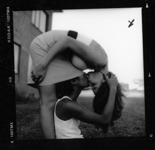 Поцелуй картинки прикольные