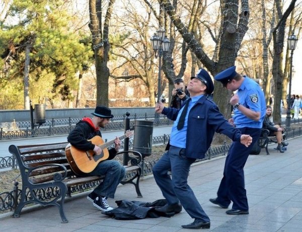 Приколы про ментов
