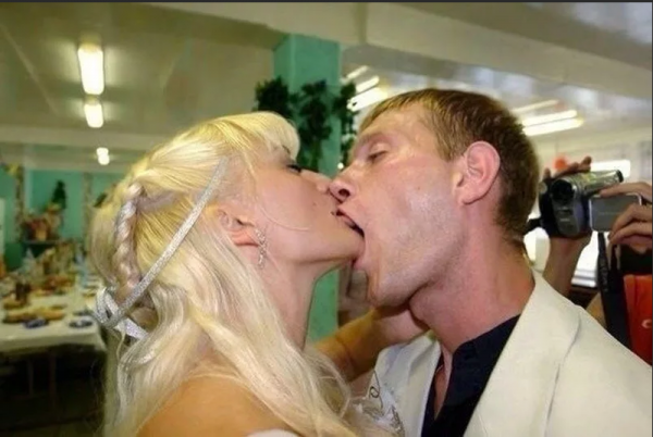 Нелепый поцелуй