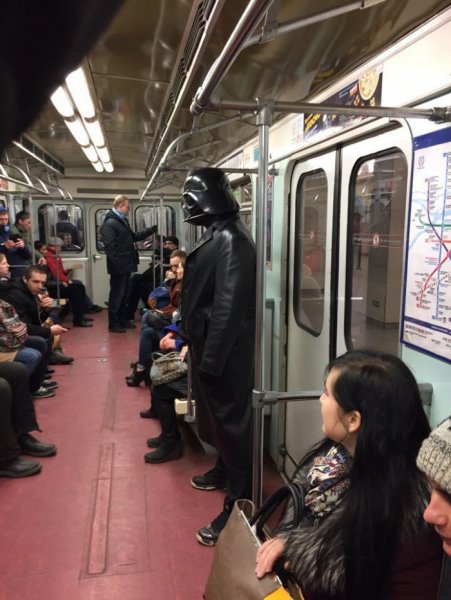 Необычные люди в Московском метро