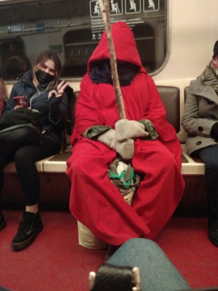 Смешные люди в метро