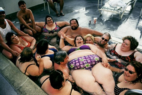 Ржачные картинкипро жирных людей (46 фото)