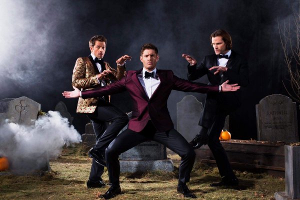 Миша Коллинз Entertainment Weekly