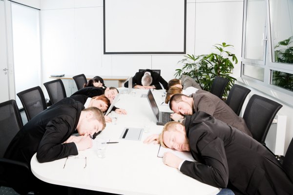 Сон на работе