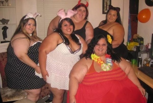 Смешные мемы про толстых девушек