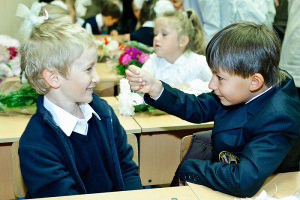 Ученики в школе смешные