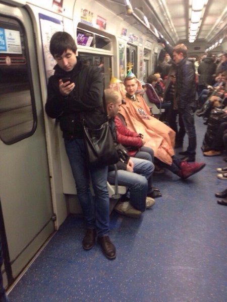 Необычные пассажиры в метро