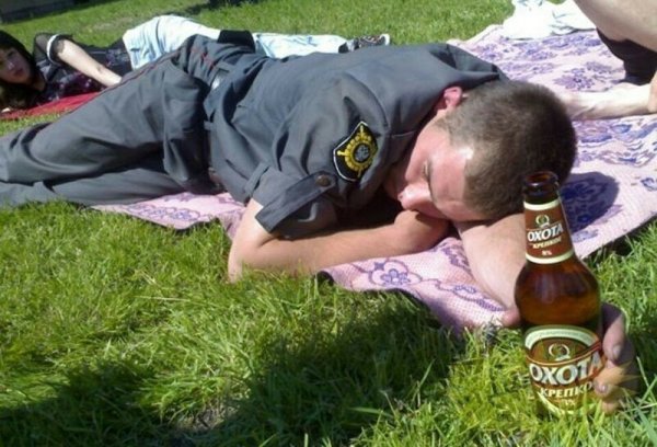 Пьяные подруги