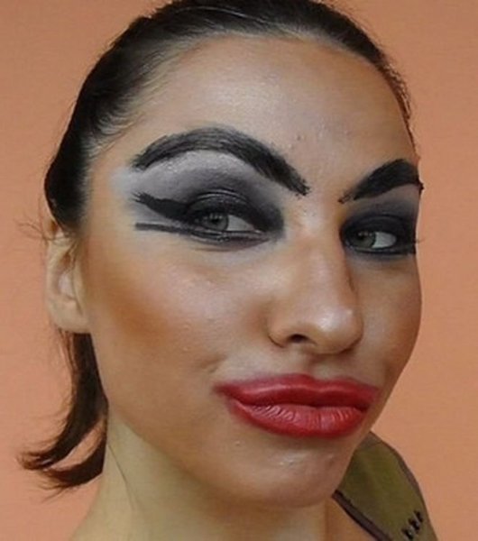 Смешной макияж
