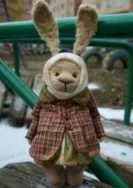 Зайчик в пальто