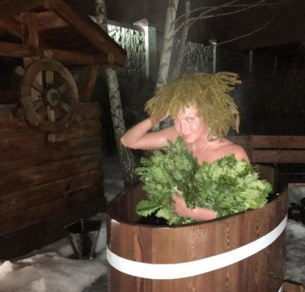 Открытка с легким паром