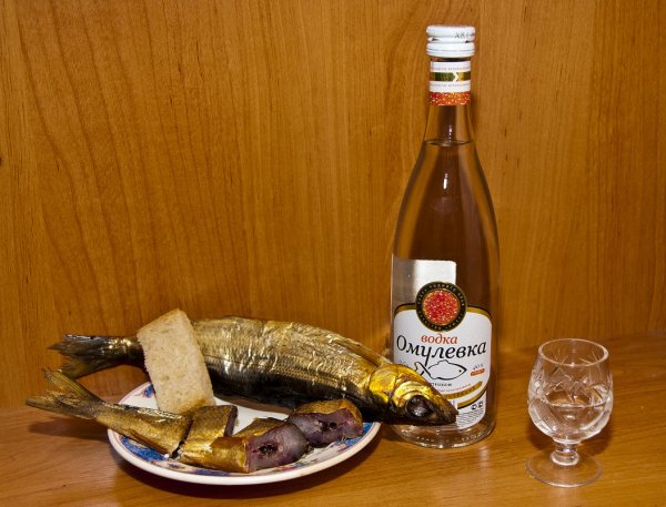 Открытка с бутылкой водки