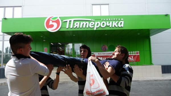 Смешные продавцы Пятерочки