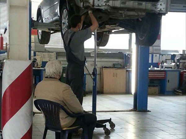 Смешной автосервис