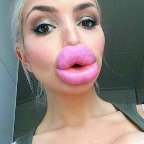 Красивые губы