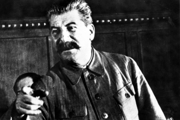 Сталин расстрелять