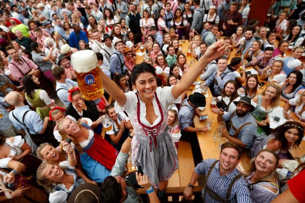 Пивной фестиваль «Октоберфест» (Oktoberfest) - Германия