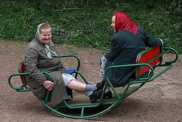 Для старушек подружек смешное