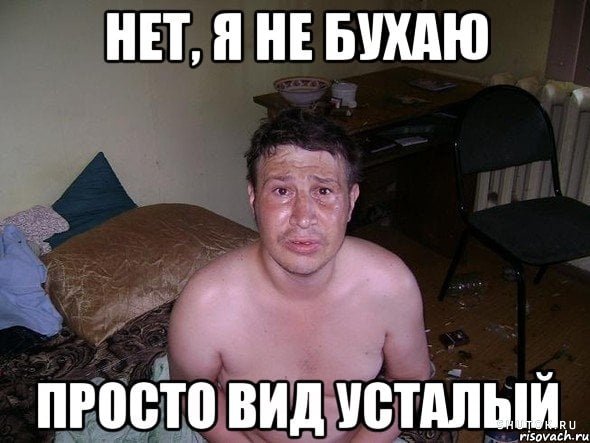 Белочка машет лапкой