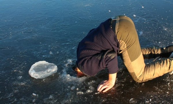 Голова в воде