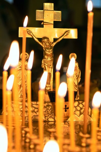 Крестопоклонная поминание усопших