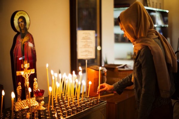 Стол в храме