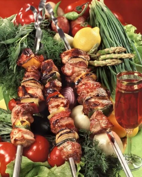 Шикарный стол с шашлыком