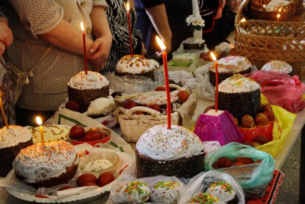 С наступающей Пасхой