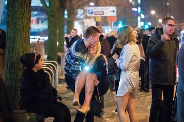 Пятница в Британии пьяные