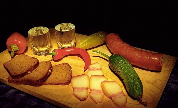 Пятница выпить и закусить