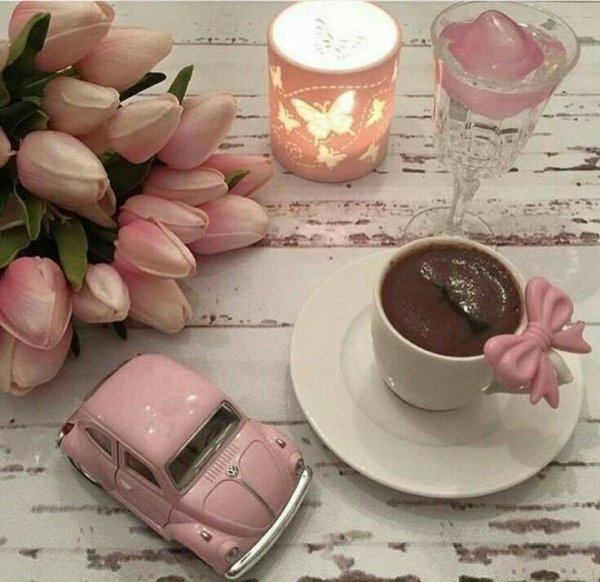 Кофе в розовых тонах