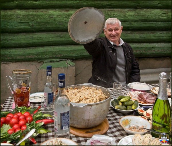 Деревенское застолье
