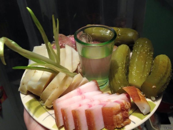 Картошка сало огурчики