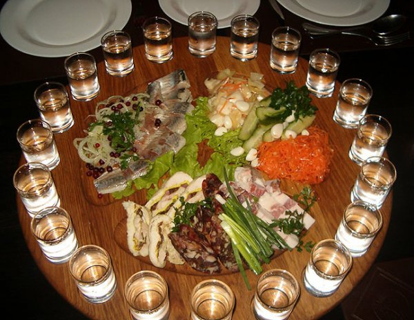 Выпивка и закуска