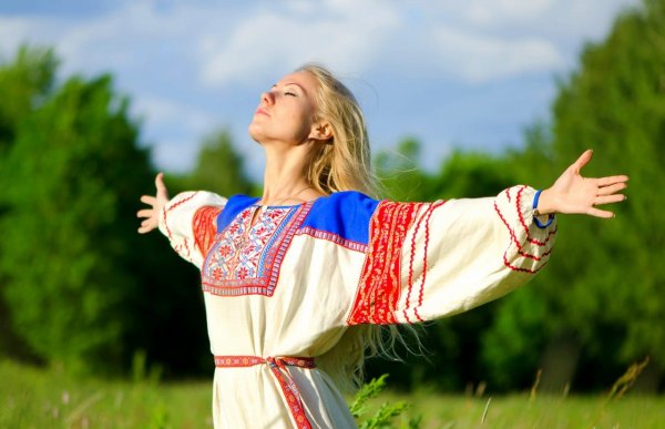 Славянские люди